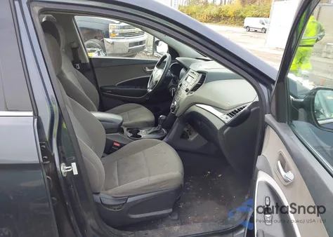 2016 Hyundai Santa Fe Sport 2.4L from USA, damaged, VIN 5XYZTDLB8GG318262